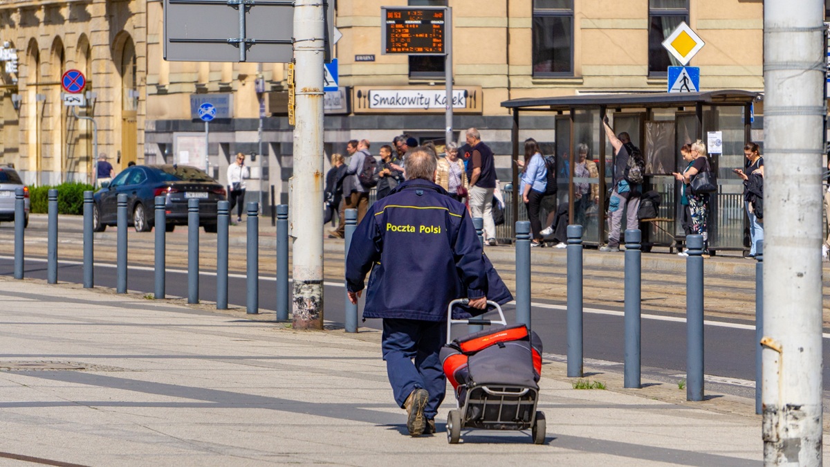Poczta Polska obiecuje dostawę na święta. Jest ostateczny termin