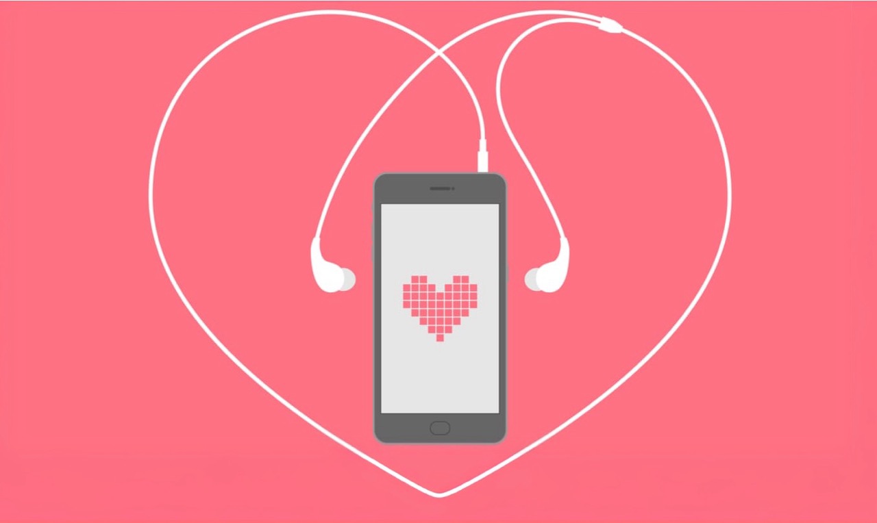 Praktyczne prezenty na Walentynki dla par. Te sprzęty nigdy nie zawodzą