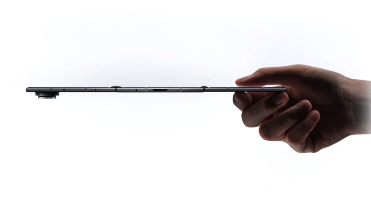 Samsung Galaxy Z TriFold imponuje formą. Jest jednak pewne "ale"