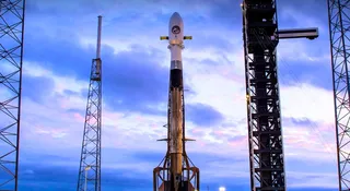 Wiewiórka, tajemnica i Falcon 9. Co wyniosła misja NROL-77?