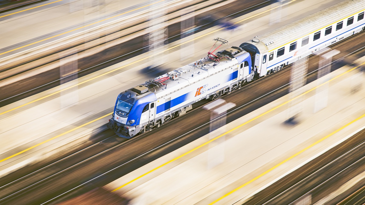 PKP Intercity dokłada wagony na święta. Dobrze, bo będzie tłok