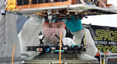 Fabryka w kosmosie właśnie ruszyła. Trudno uwierzyć, że to zrobili