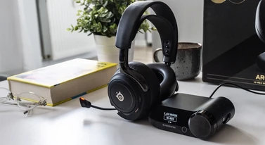 SteelSeries Arctis Nova Elite - recenzja. Nie jesteś godny słuchawek za 2500 zł