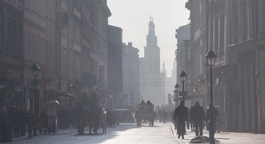 Alert RCB: zostańcie w domach. Mieszkańcy: gdzie darmowe autobusy?