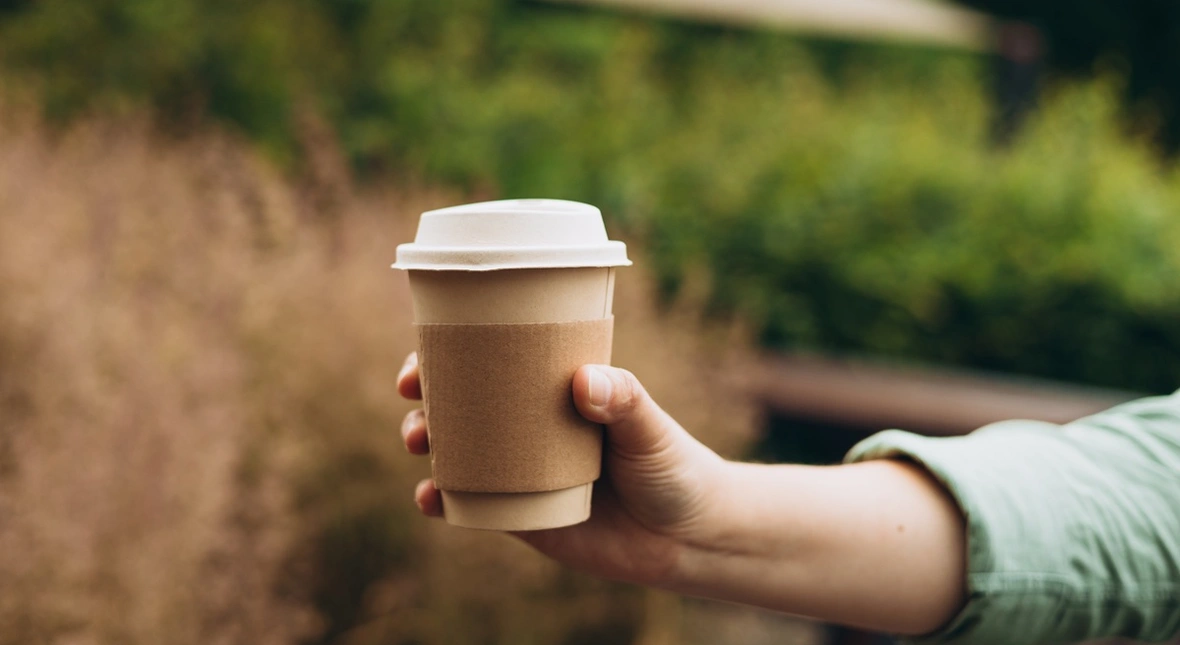 Image for Co zrobisz, żeby oszczędzić: klikniesz w kupon czy nie weźmiesz telefonu?