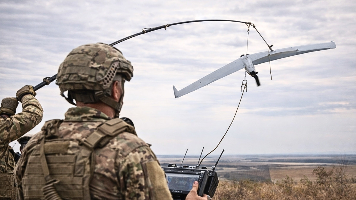 Łapią rosyjskie drony na wędkę. Brzmi absurdalnie, ale to skuteczne