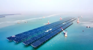 Panele wbite w dno morza. Chińczycy biją rekord