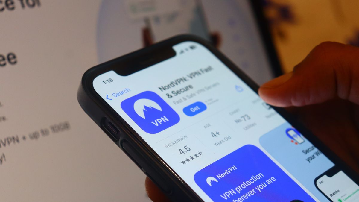 Darmowy czy płatny VPN? Jedno kliknięcie dzieli cię od bezpieczniejszego internetu