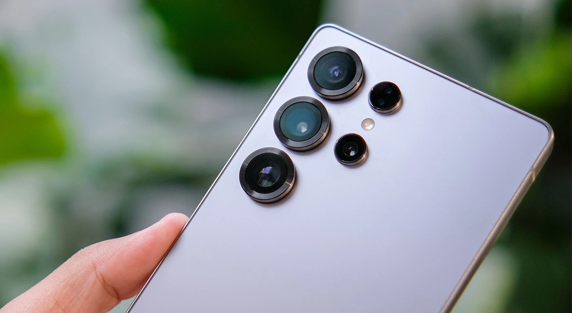 Image for Galaxy S26 Ultra dostanie kapitalną funkcję. Jeden klik i nikt cię nie podejrzy