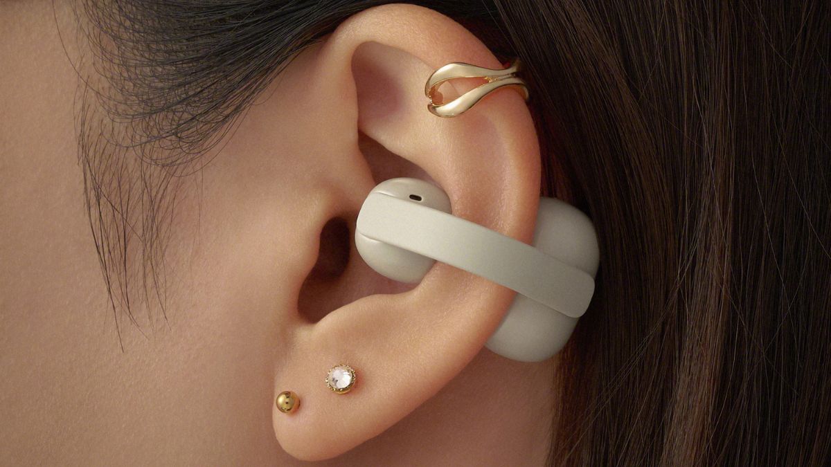 Tych słuchawek nie poczujesz w uszach. Sony zaskoczyło