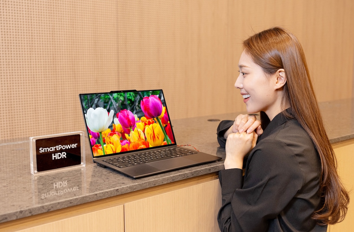 Samsung ulepsza laptopy. Ekrany nie będą pożerać baterii