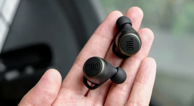 Groźna luka w słuchawkach bezprzewodowych. Dobrze czytasz: w SŁUCHAWKACH