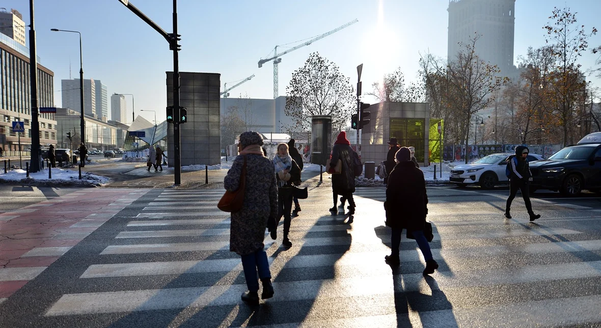 Image for Alert RCB kazał mi zostać w domu. Żyję w państwie z kartonu klejonym na ślinę