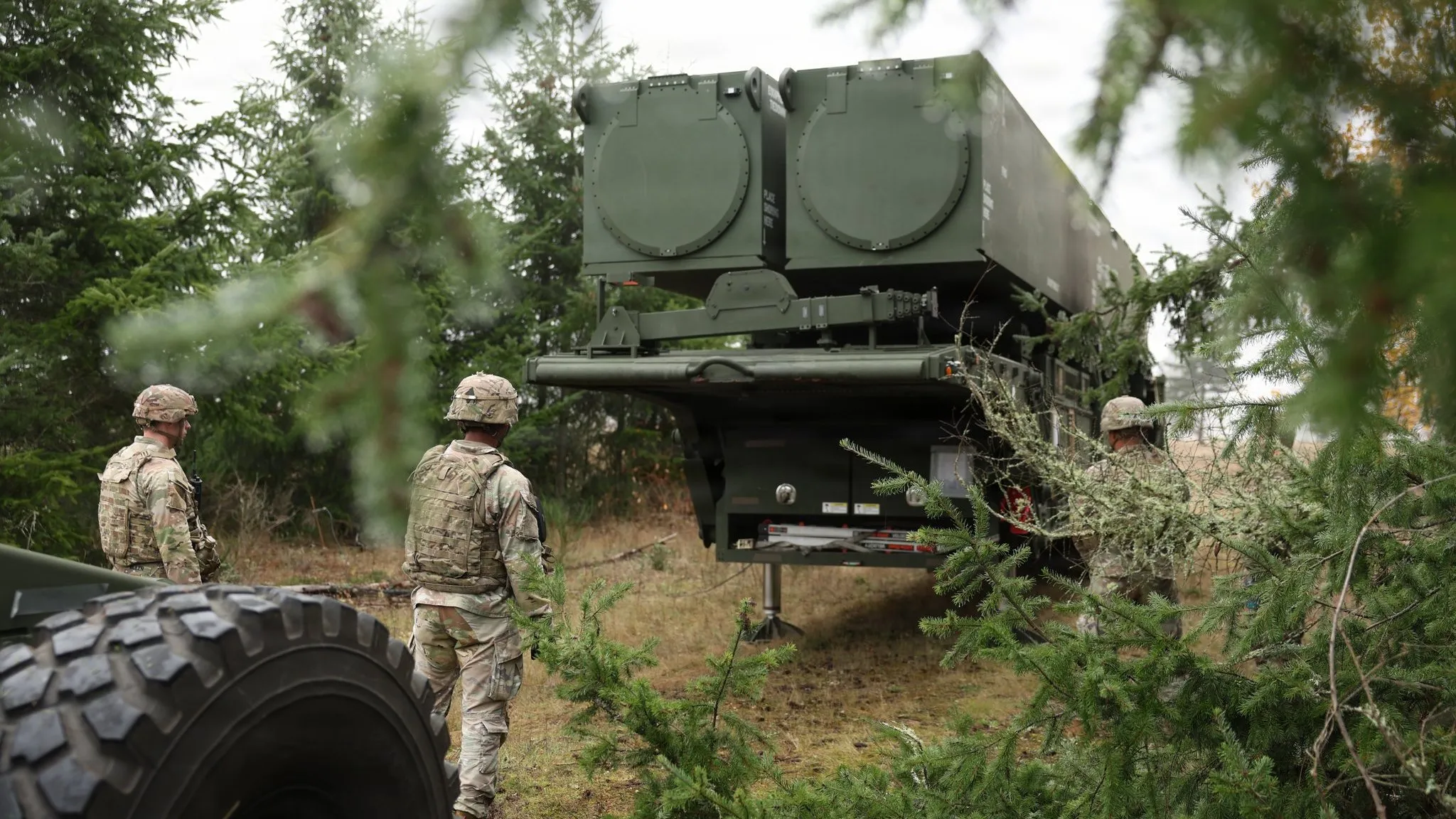 Amerykanie pochwalili się nową superbronią i w panice usunęli zdjęcia Dark Eagle 1