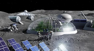 Zapomnijcie o Marsie, przynajmniej na razie. Elon Musk właśnie wykonał gwałtowny zwrot i wywrócił stolik z planami SpaceX. Kolonizacja Czerwonej Planety schodzi na drugi plan, a nowym absolutnym priorytetem staje się miasto na Księżycu.