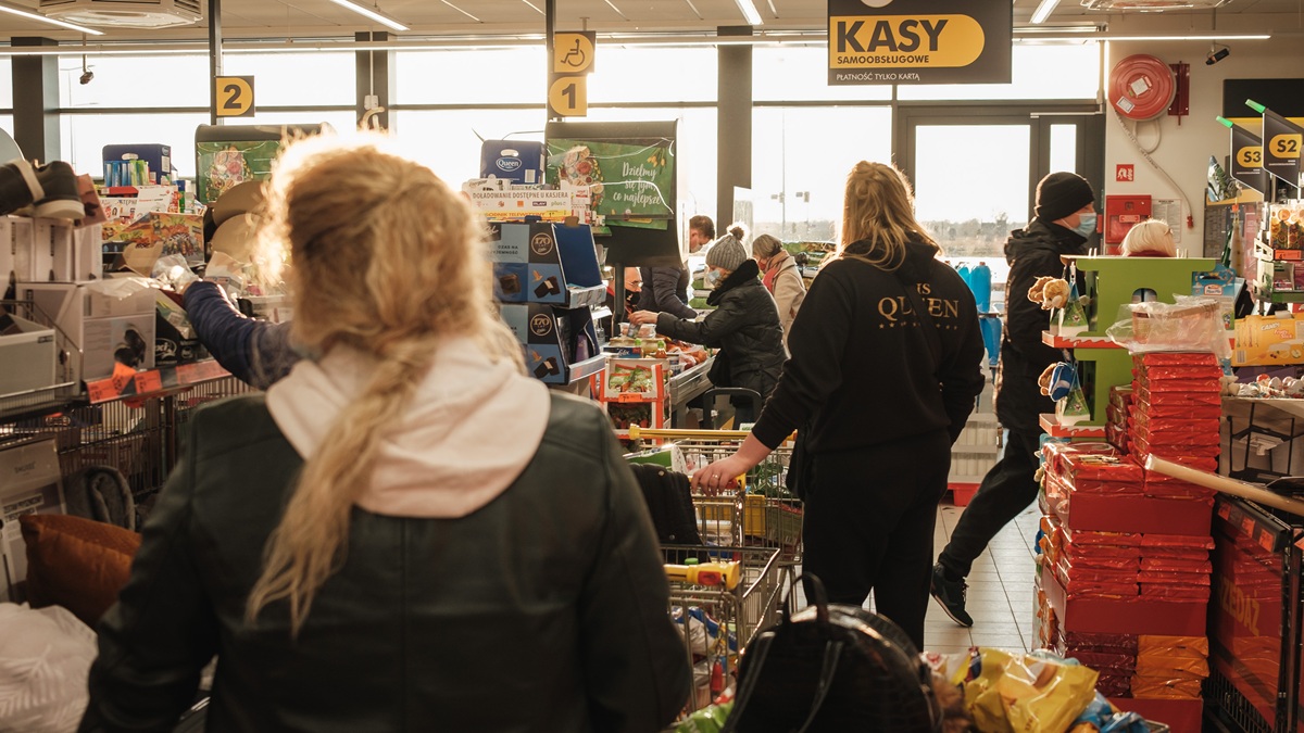 Biedronka ma do nas nową prośbę. Posłuży się kasą samoobsługową
