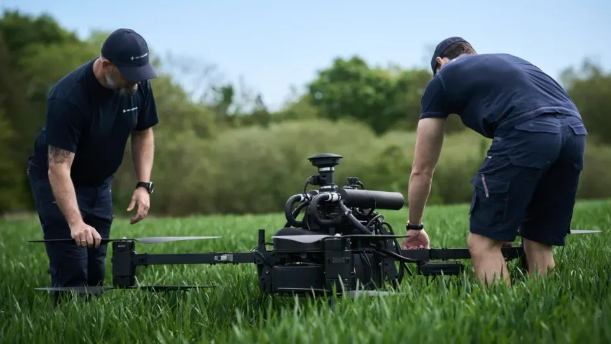 Pokazali prawdziwego potwora. Dron dosłownie tworzy ścianę ognia