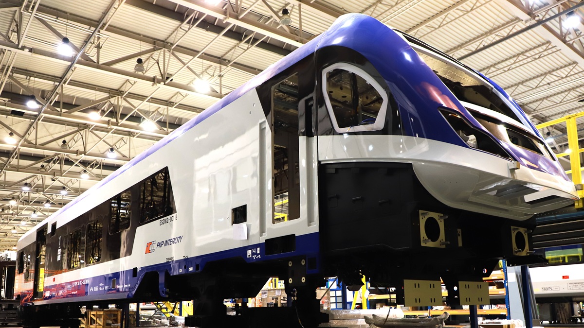 Nie widzieli takich pociągów od 40 lat. PKP Intercity szykuje cacuszko