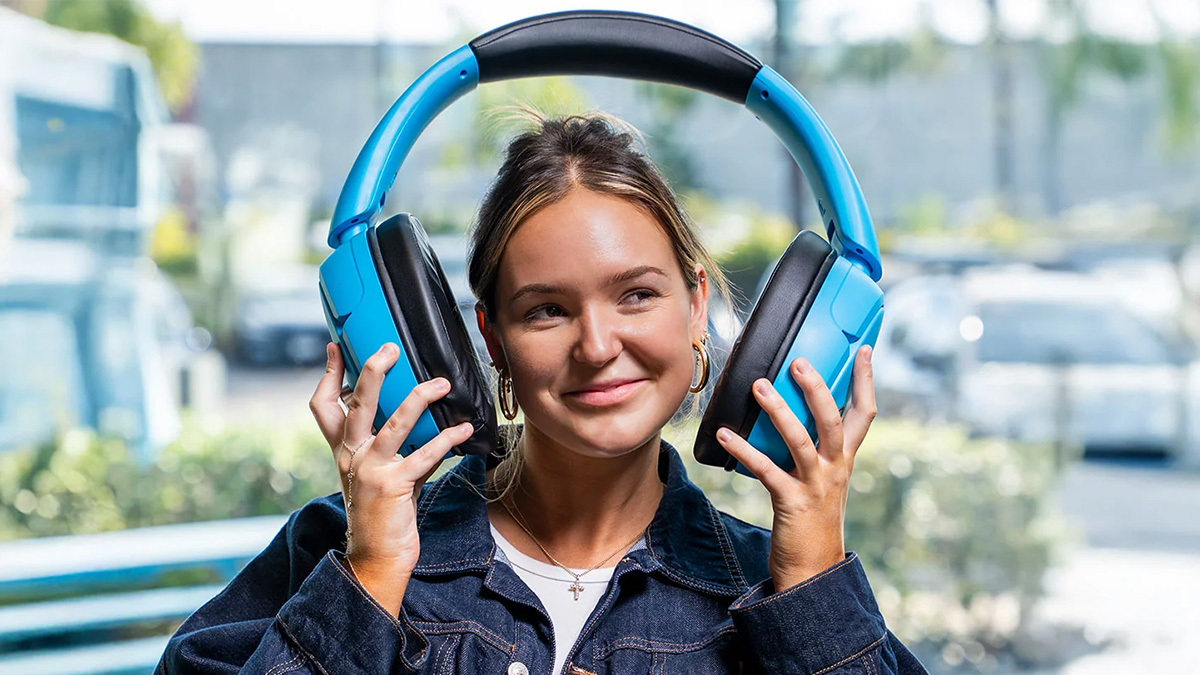 Zrobili słuchawki dla olbrzymów. Wyglądają absurdalnie