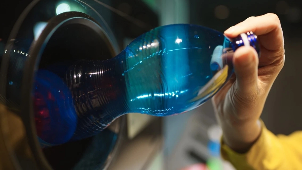 Duża sieć handlowa wypięła się na system kaucyjny. Znaleźli sposób, jak go obejść