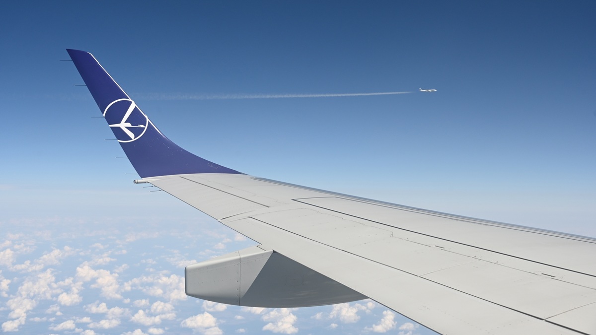 WiFi w końcu w samolotach LOT. Pasażerowie skorzystają lada moment