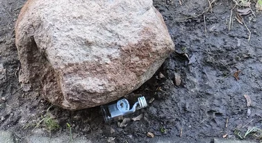 Wygońmy małpki do systemu kaucyjnego. "Najbardziej problematyczny odpad"