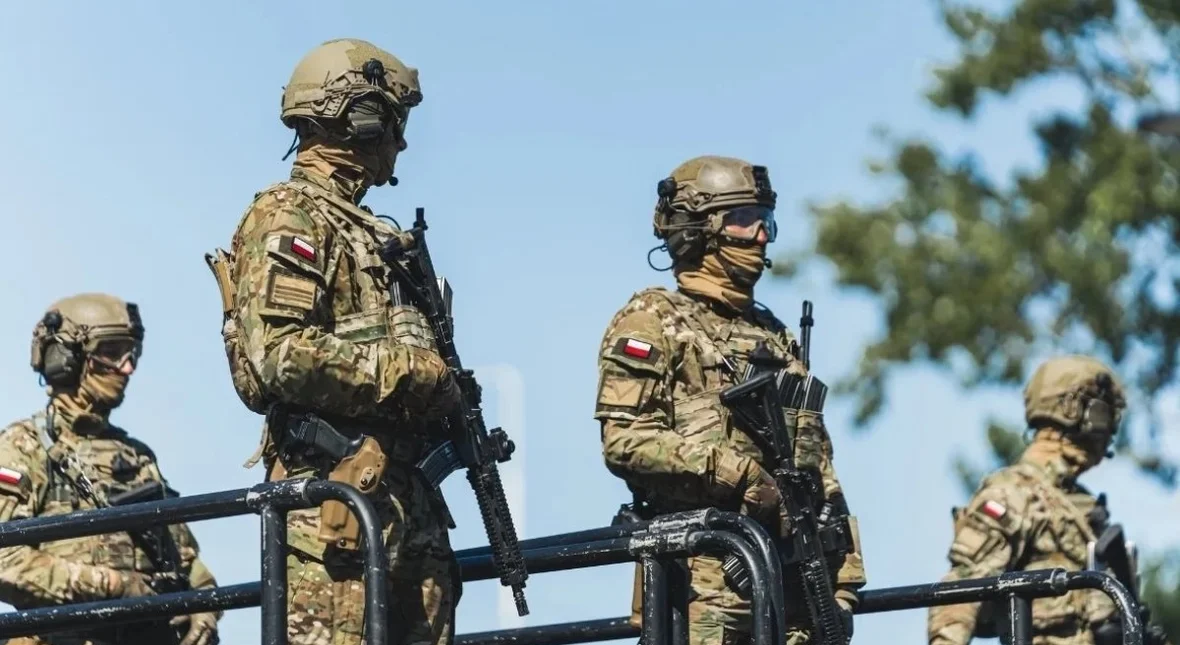 Image for Nie chcę iść w kamasze, ale wojsko kusi benefitami. Rusza wielki nabór