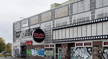 Burzą galerie handlowe i biurowce. Mieszkańcy: no dobra, a co z nami?