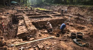 W środku lasu odkryli całe średniowieczne miasto