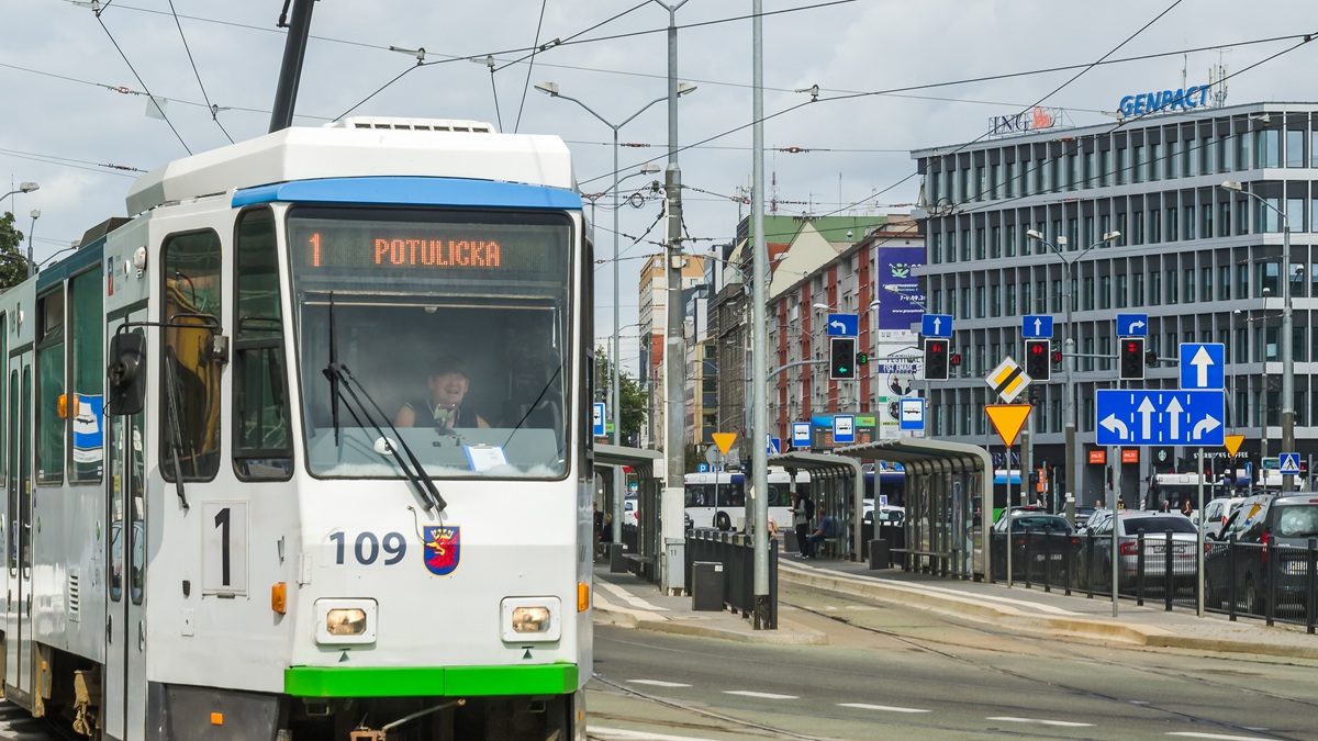 Mieszkańcy walczą z kodami QR.”Karzecie wszystkich za kilku cwaniaków”