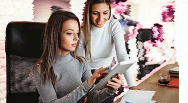 Internet w kieszeni to za mało. Potężny i ukryty problem wykluczenia