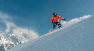 ubezpieczenie-turystyczne-online-orange-snowboard-narty-1