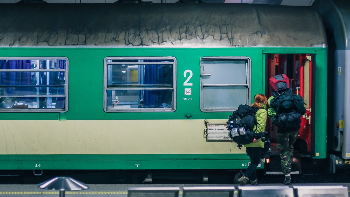 PKP Intercity naprawi wagony. Wyśpisz się w podróży.