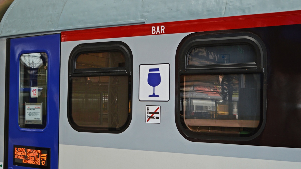 PKP pokazało hity Warsu. Tak jedzą Polacy w pociągach