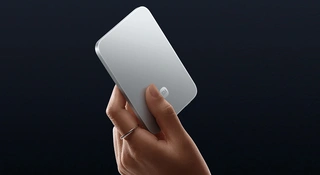 Powerbank Xiaomi ma 5000 mAh pojemności, ale tylko 6mm grubości i 98g wagi