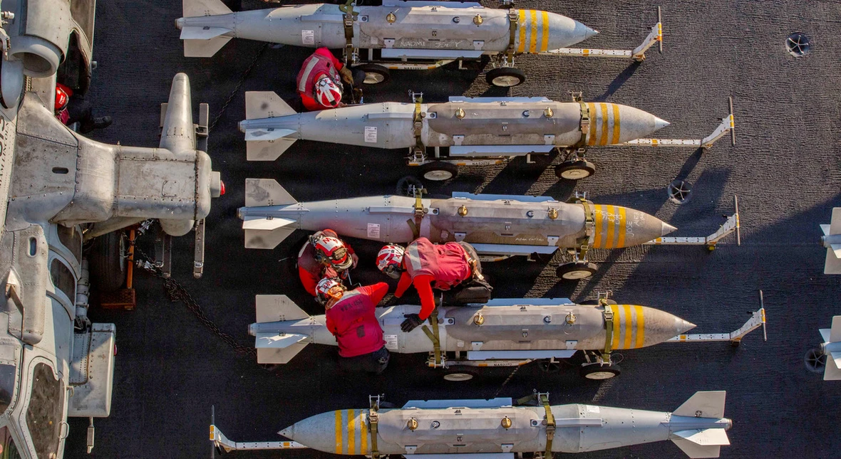 Image for Internet ogląda wojnę z gry. Fejki z Iranu mają miliony wyświetleń