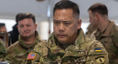 Amerykański generał zgubił tajne mapy w Polsce. Upił się tak, że dostał wstrząsu mózgu