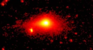 Kometa 3I/Atlas, która została odkryta w zeszłym roku, nie jest kolejną nudną bryłą lodu z sąsiedztwa. To galaktyczny wehikuł czasu, starszy od naszego Słońca o dobre kilka miliardów lat. Najnowsze wyniki badań ujawniają zaskakującą prawdę o tym obiekcie.