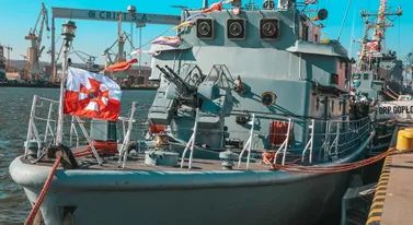 Polska żegna legendarny okręt. "To koniec zimnowojennej epoki"