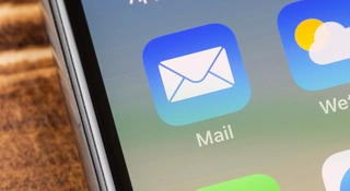 Apple ogołocił użytkownika z prywatności. Bo wysyłał groźby przez iCloud