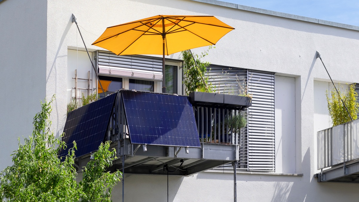 Zamontował fotowoltaikę w bloku i ma problem. W Polsce narasta nowy konflikt