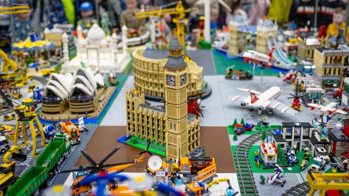 Historię Polski zmieścił w jednej torbie. Robi z Lego coś kapitalnego