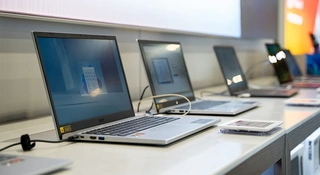 Ceny komputerów w górę. IDC ostro tnie prognozy rynku PC