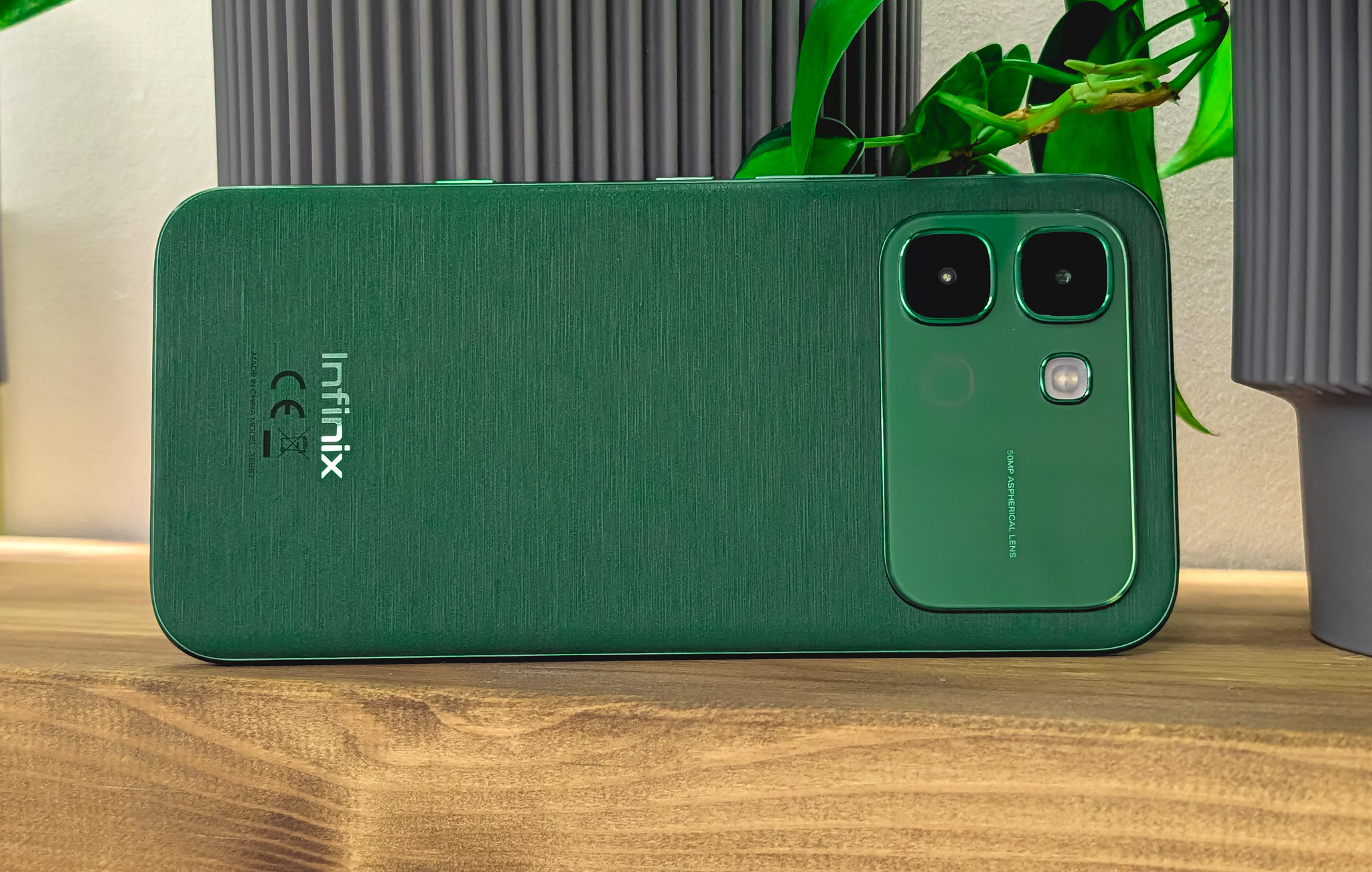 Infinix Note Edge zachwyca wyglądem. Ale zalet ma więcej