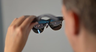 Inteligentne okulary ułatwiają ściąganie