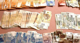 KAS rozbija internetowy handel odzieżą za 9,6 mln zł