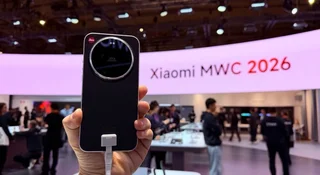 Leica Leitzphone to telefon za 9000 zł. Chwytam i od razu pierwszy szok