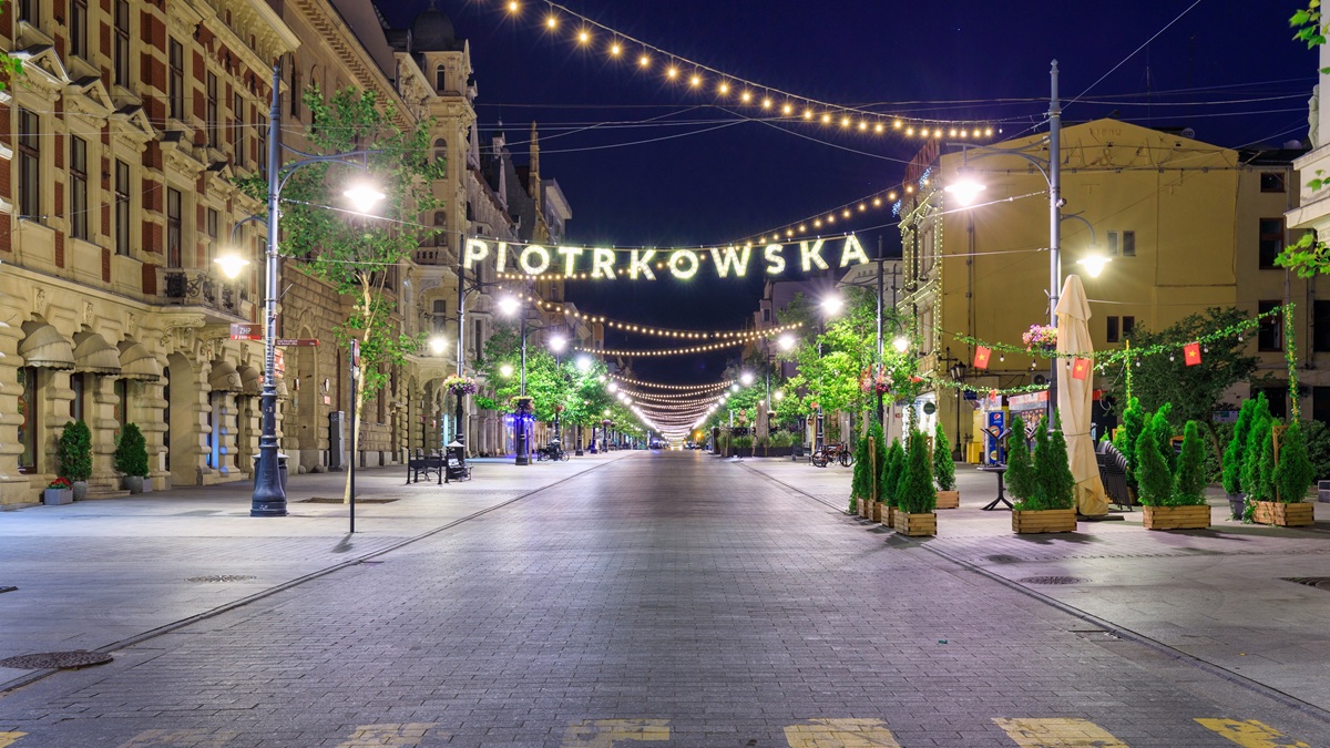 Będą burzyć, żeby zrobić tunel pod miastem. Postęp nie ma litości