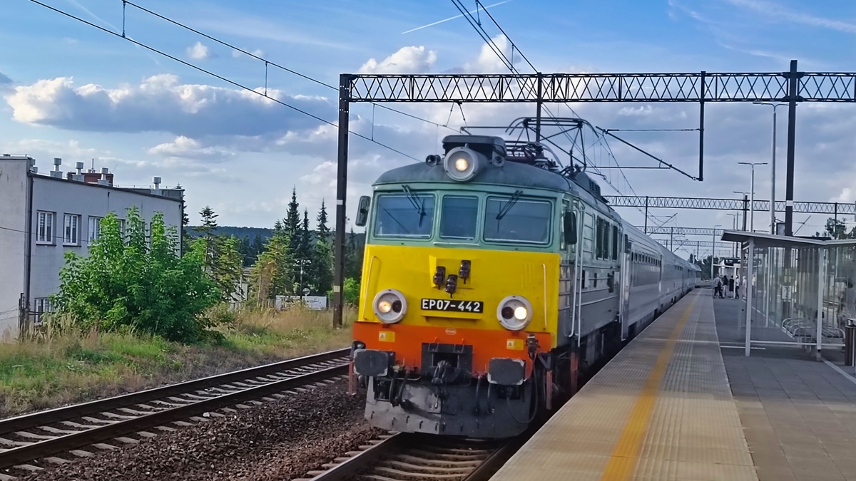 Rusza pociąg "Nieśpieszny". Kolej mówi, jak będzie wyglądać podróż w czasie