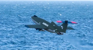 Ten bezzałogowiec nie lata po zdjęcia. Ma polować na drony kamikadze